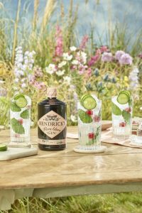 Flora Adora - limiterad gin med inspiration från botaniska trädgårdar